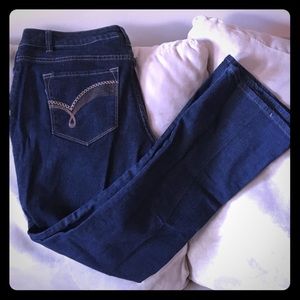 NWOT Sonoma jeans size 6 PETITE-PRICE FIRM